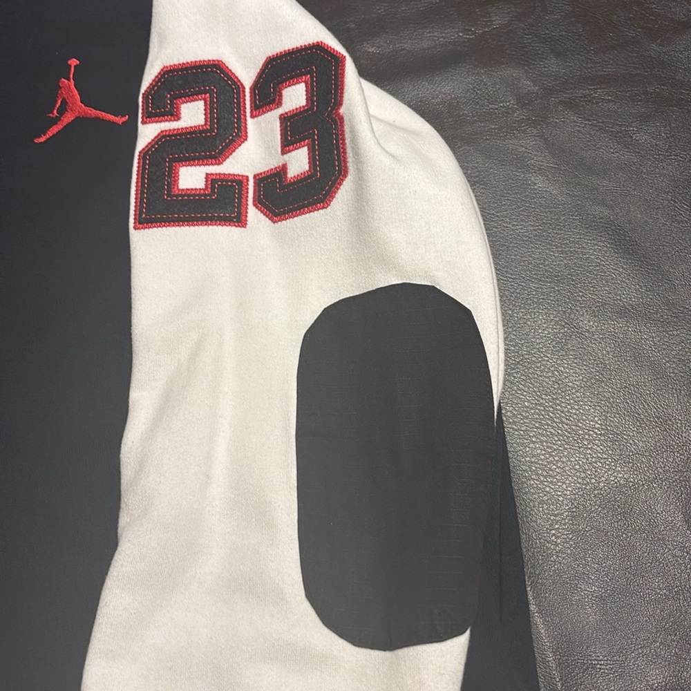 Black and White Jordan Pullover - Picture 3 of 3